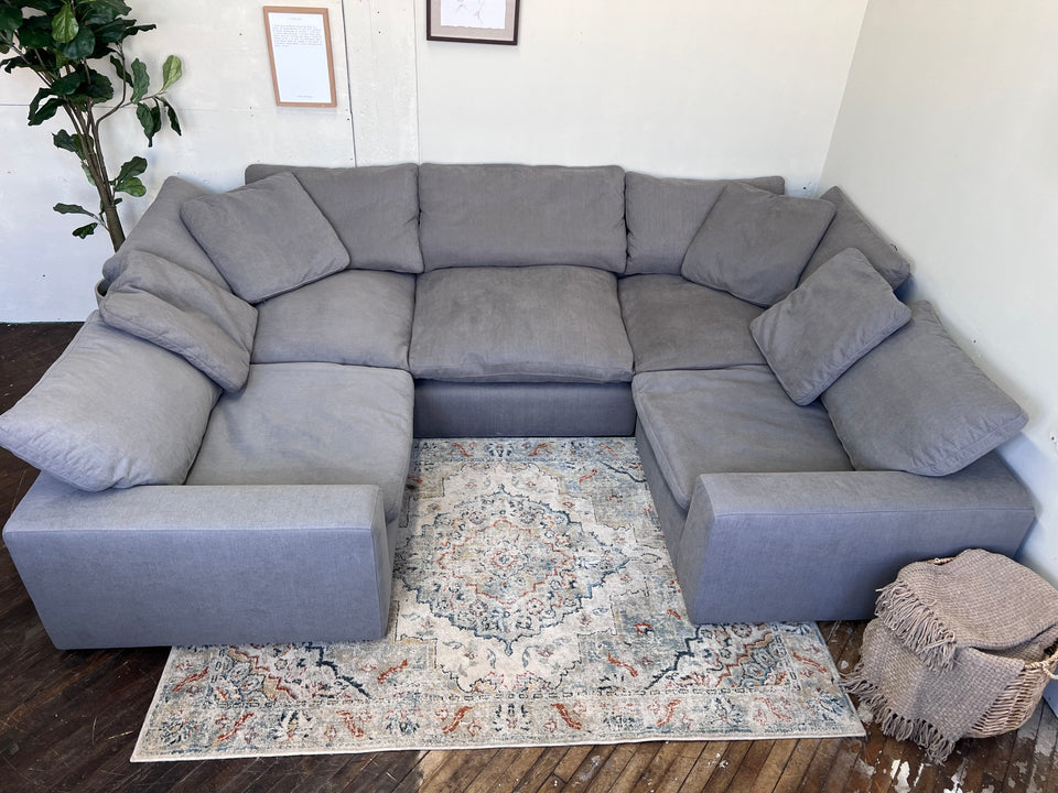 FREE DELIVERY! 🚚 - Bob’s Furniture Dream Gray Cloud Modular Modern Rearrangeable Sectional Couch