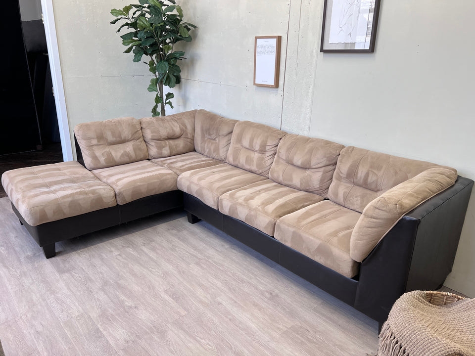 FREE DELIVERY! 🚚 - Beige Tufted Microfiber Leather Trim Sectional Couch with Chaise