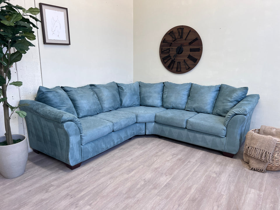 FREE DELIVERY! 🚚 - Light Blue Microfiber Theatre Sectional Couch