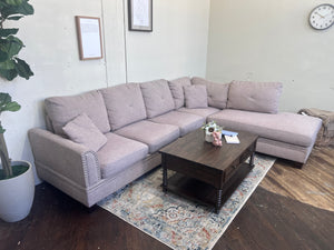 FREE DELIVERY! 🚚- Pink Tufted Sectional Couch with Chaise