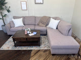 FREE DELIVERY! 🚚- Pink Tufted Sectional Couch with Chaise