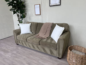 FREE DELIVERY! 🚚 - Green Modern Velour 3 Seater Couch