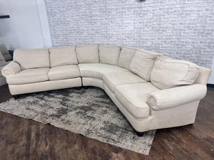 FREE DELIVERY! 🚚 - Jordan’s Furniture Cream Theatre Sectional Couch