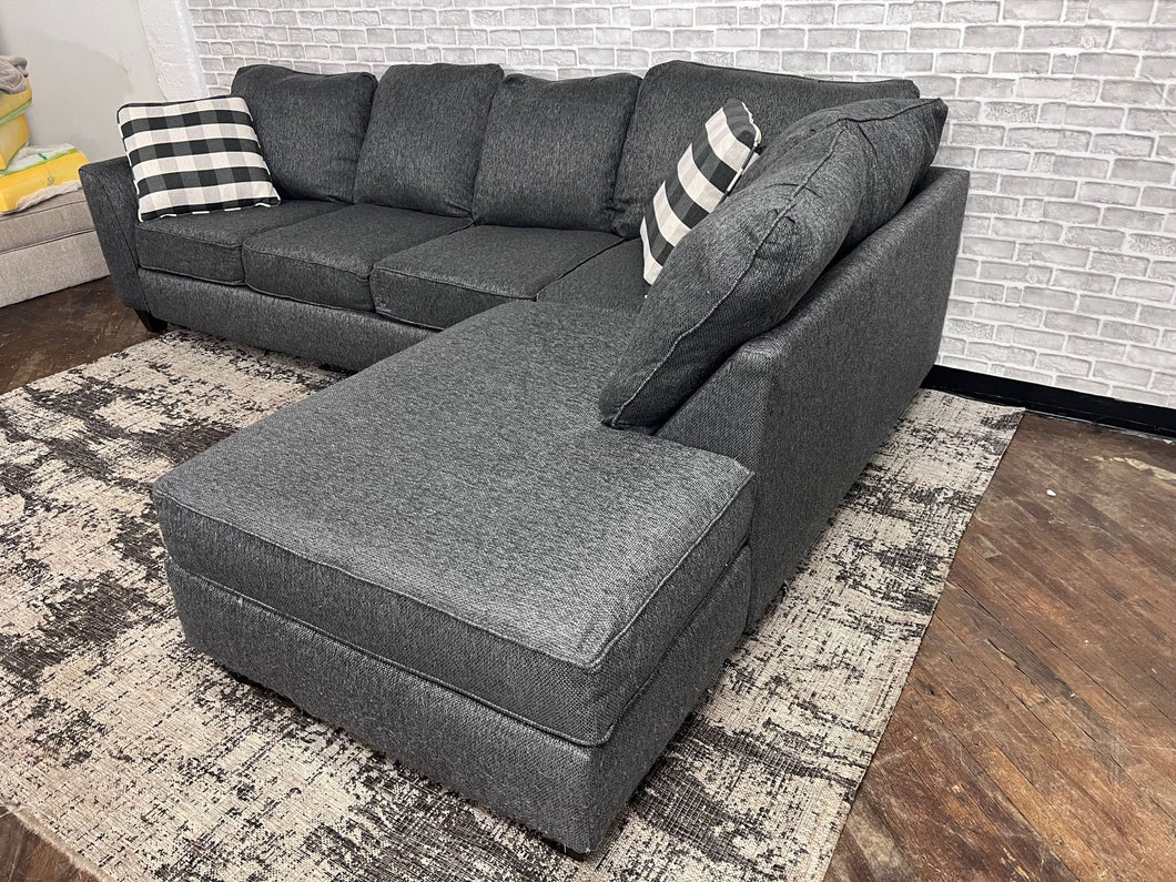 FREE DELIVERY! 🚚 - Bob’s Furniture Gray Sleeper Sectional Couch