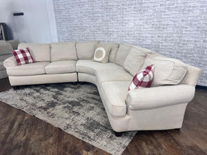 FREE DELIVERY! 🚚 - Jordan’s Furniture Cream Theatre Sectional Couch