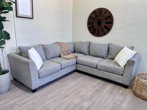 FREE DELIVERY! 🚚 - Light Gray Modern Sectional Couch